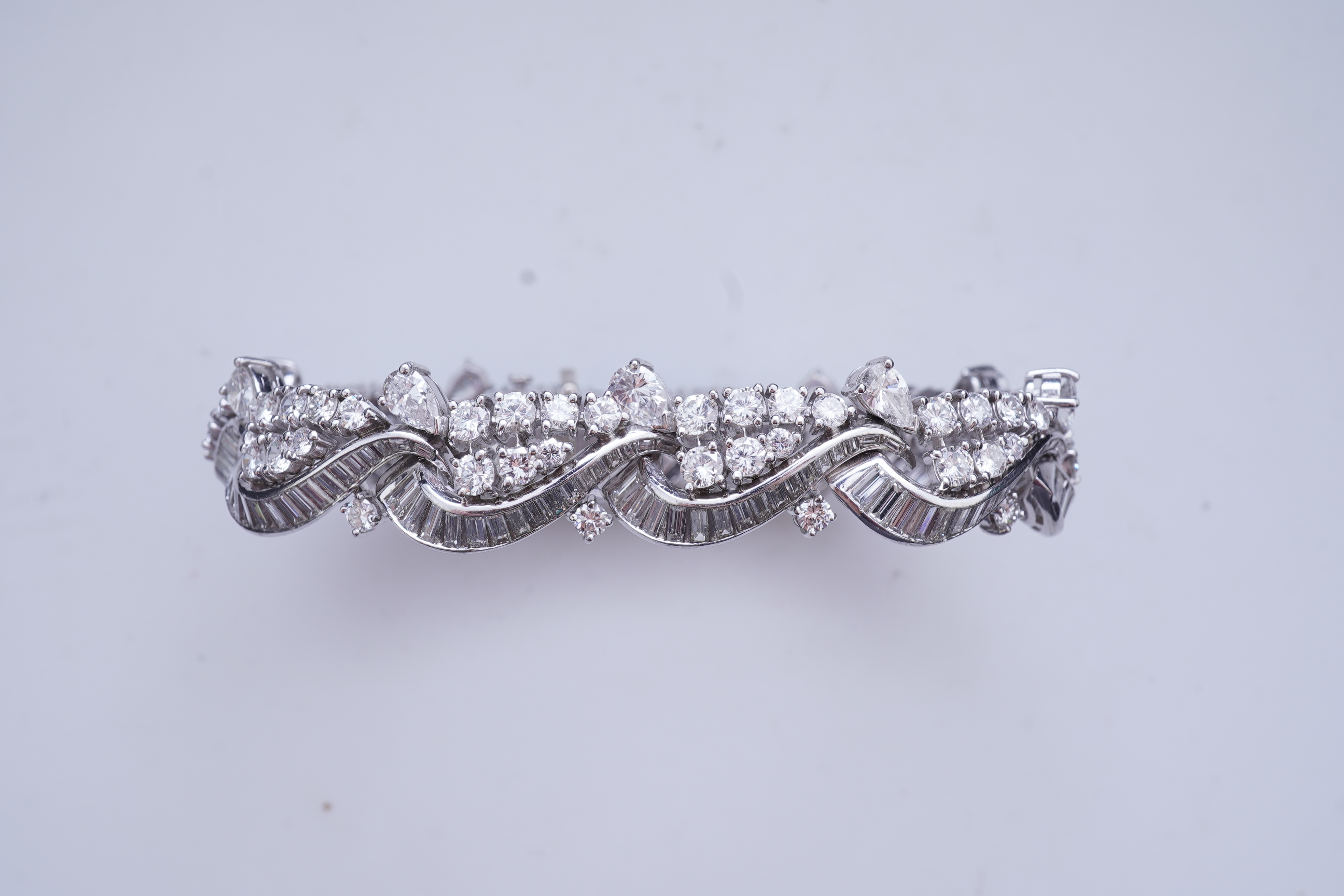 An attractive diamond bracelet, second half 20th century